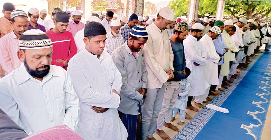 कोयलांचल में अकीदत से अलविदा जुमे की नमाज अदा