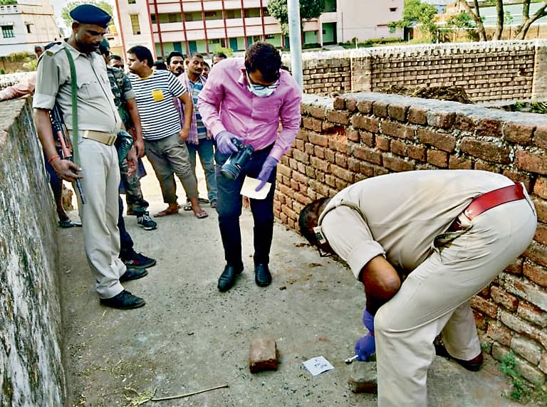 मिहिजाम में युवक की चाकू घोंप कर हत्या, चार हिरासत में