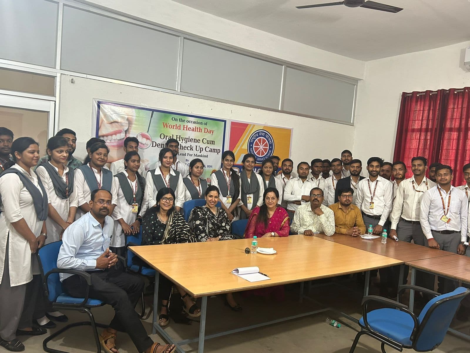 स्कॉलर बीएड कॉलेज में मौखिक स्वच्छता सह जागरूकता शिविर