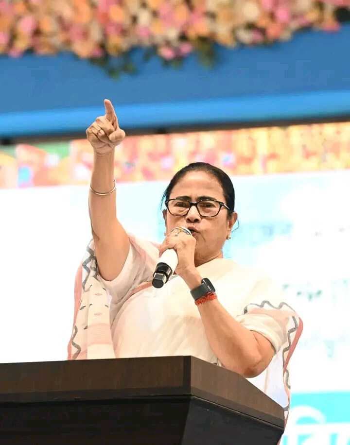 जांच एजेंसियां तृणमूल नेताओं से भाजपा में शामिल होने या कार्रवाई का सामना करने को कह रही हैं : ममता