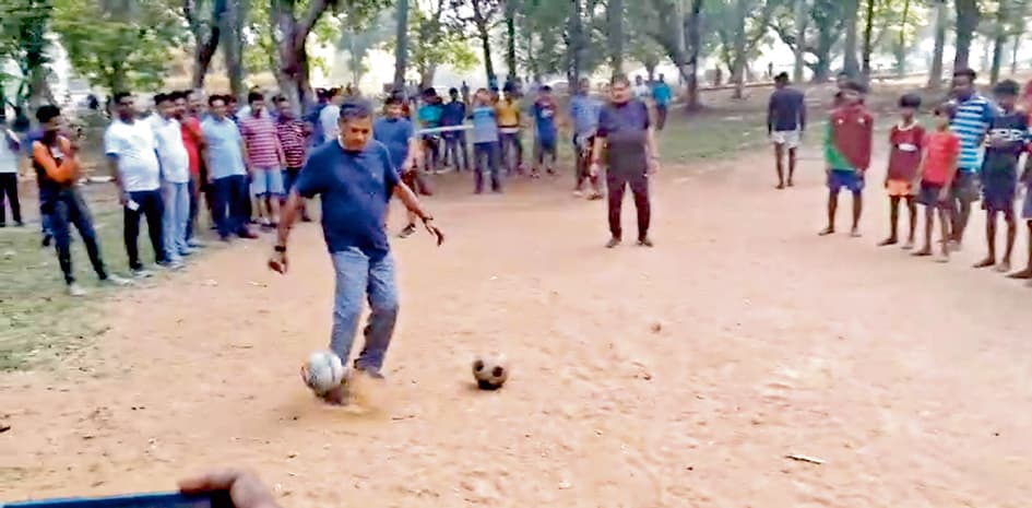 बंगाल की संस्कृति में अपशब्द बोलने वालों का कोई स्थान नहीं : कीर्ति