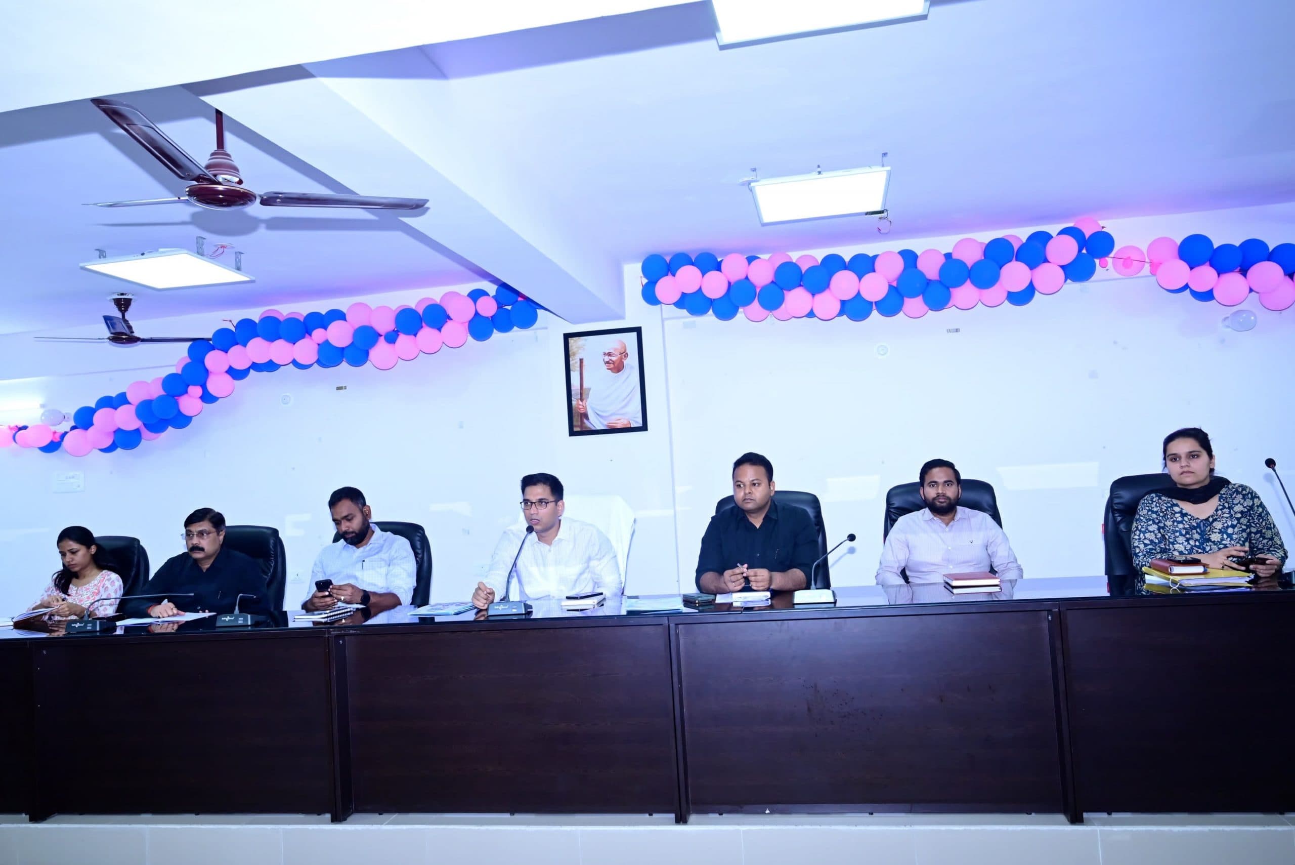 बच्चों के स्वास्थ्य को लेकर मोतिहारी डीएम ने पदाधिकारियों को कह दीं ये बातें, मची हलचल