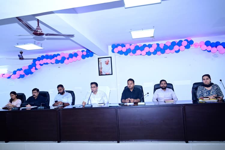 बच्चों के स्वास्थ्य को लेकर मोतिहारी डीएम ने पदाधिकारियों को कह दीं ये बातें, मची हलचल