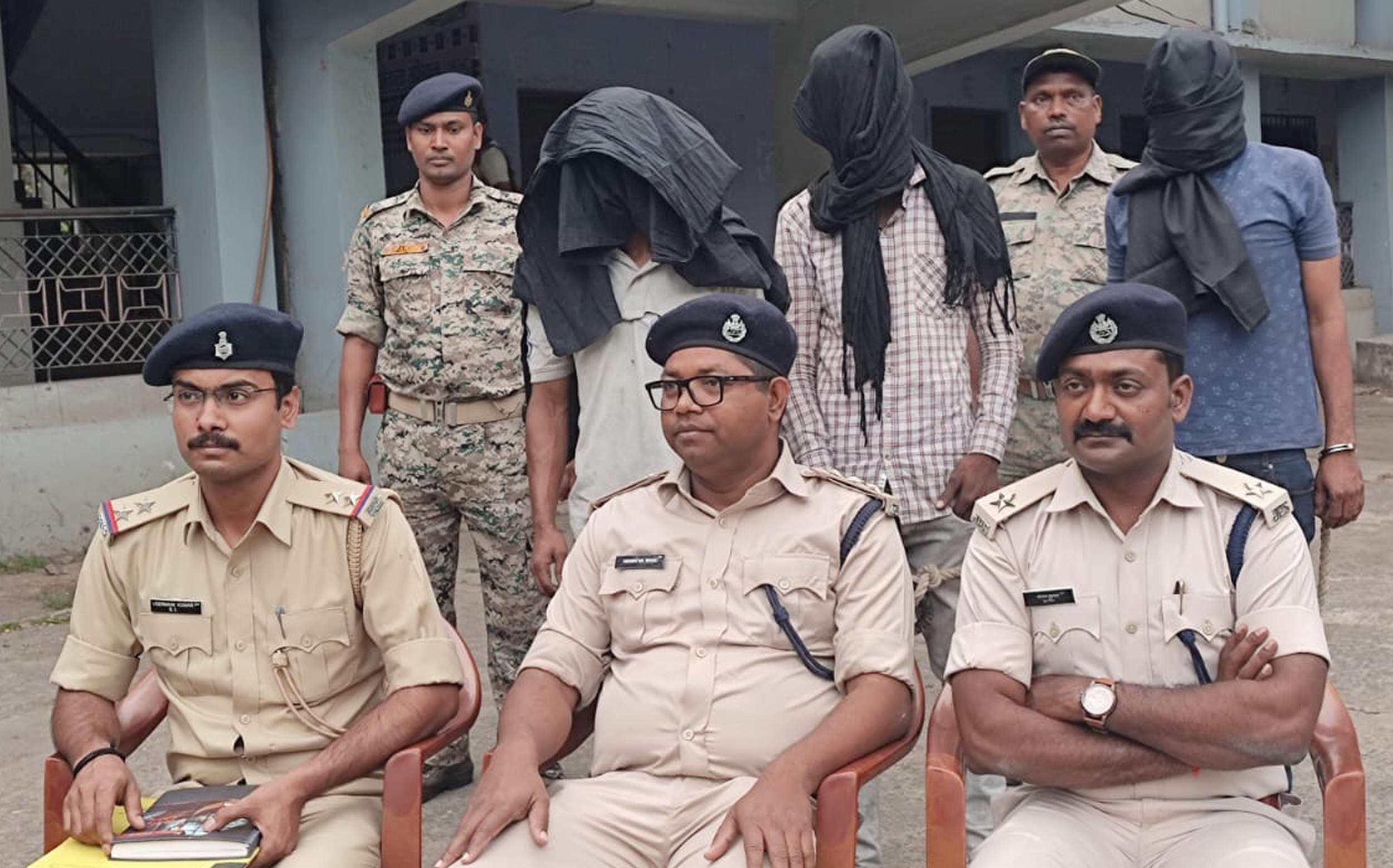 अवैध शराब मिनी फैक्ट्री कांड के तीन अभियुक्त गिरफ्तार