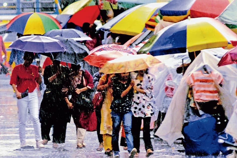 तूफानी बारिश से मिली राहत, पर वज्रपात से एक की मौत