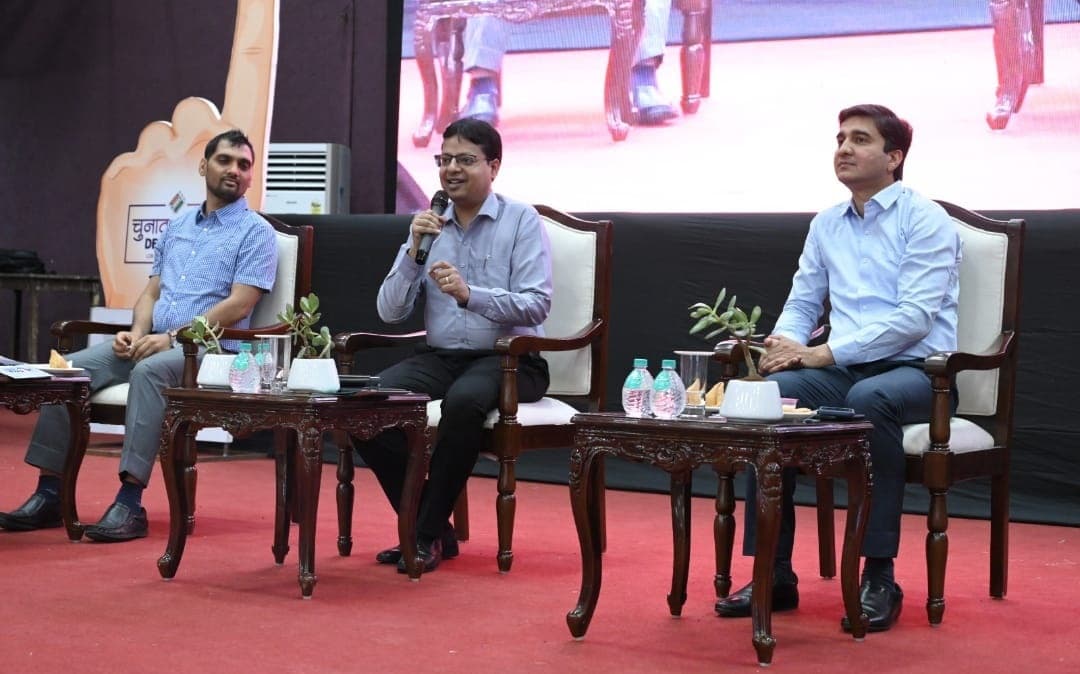 मतदान से पूर्व अपने बूथ का सत्यपान करें : डीसी