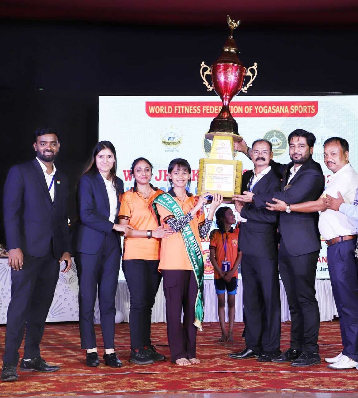 योग: श्रेया व आशीष रंजन बने चैंपियन ऑफ चैंपियन