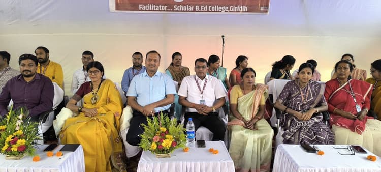 कक्षा नौ की छात्राओं समारोहपूर्वक किया गया स्वागत