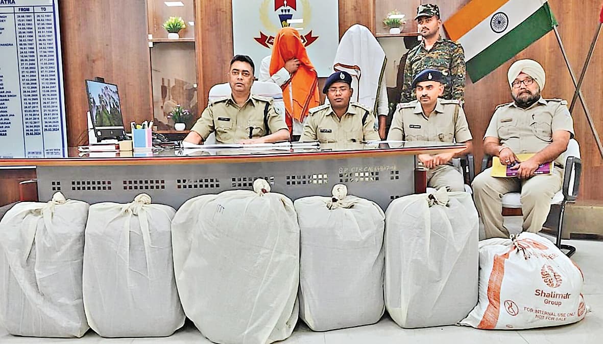 चतरा में 10 करोड़ की अफीम के साथ दो तस्कर गिरफ्तार
