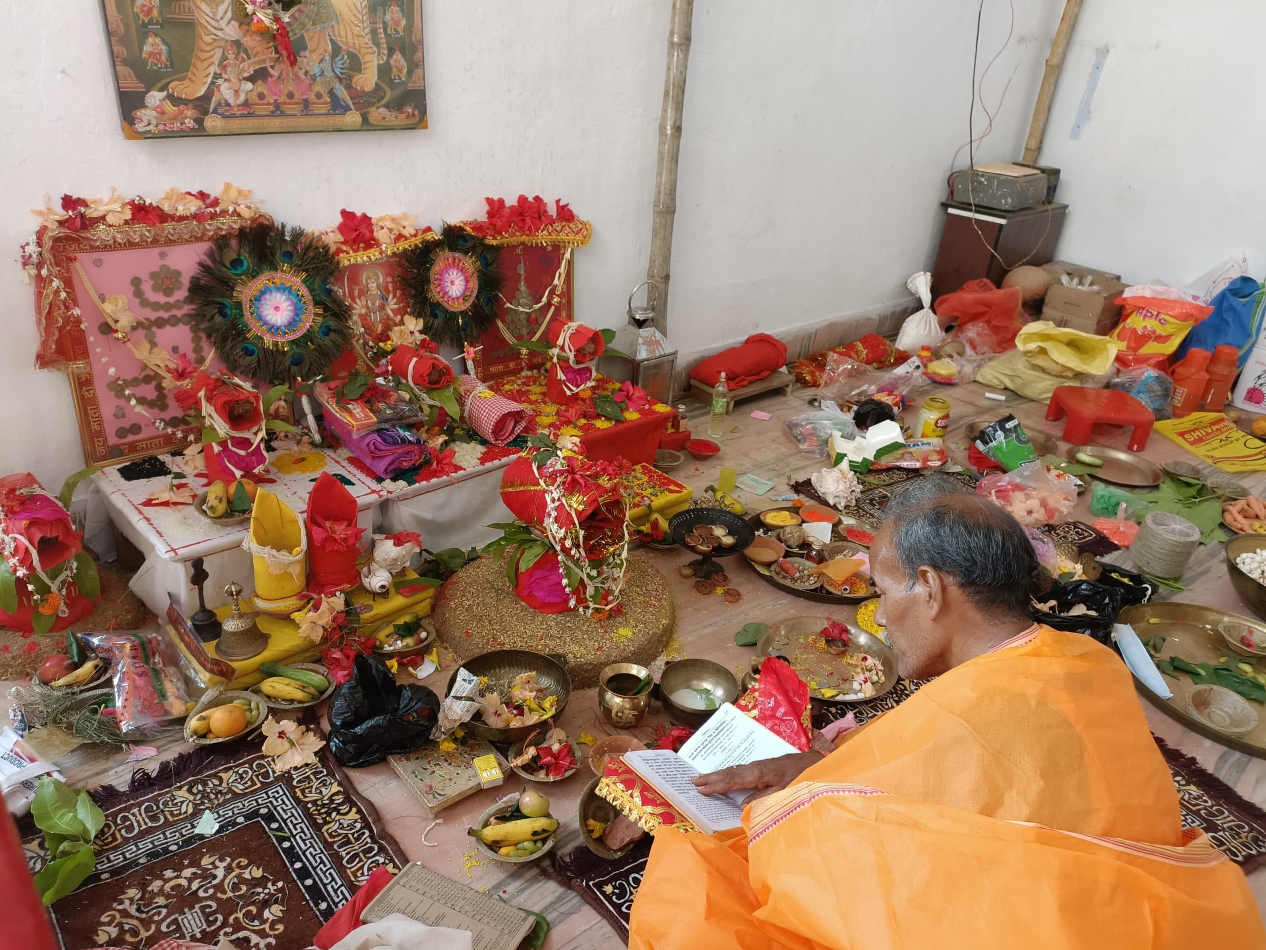 कलश स्थापना के साथ चैत्र नवरात्र शुरू