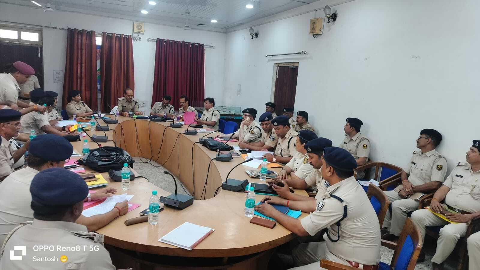 गया से लेकर जहानाबाद व अनुग्रह नारायण के बीच चलनेवाली ट्रेनों में बढ़ाएं गश्ती : रेल एसपी