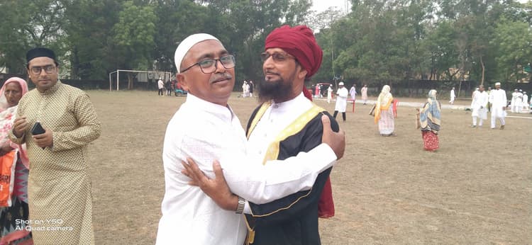 दुर्गापुर में मनायी गयी ईद, दिया प्रेम व भाईचारे का पैगाम