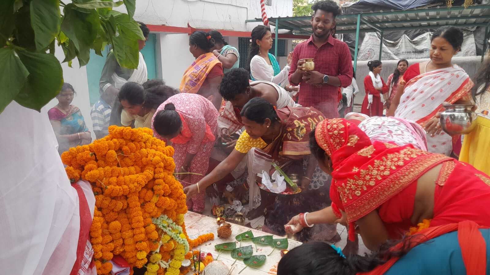 सरहुल शोभायात्रा से परंपरा को दी मजबूती