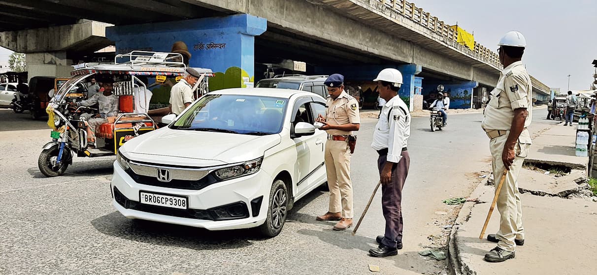 नियमों की अनदेखी पर चालकों से वसूला गया 17 लाख रुपये का जुर्माना