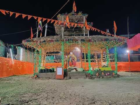 श्रीराम कथा ज्ञान यज्ञ में उमड़ रहे भक्त