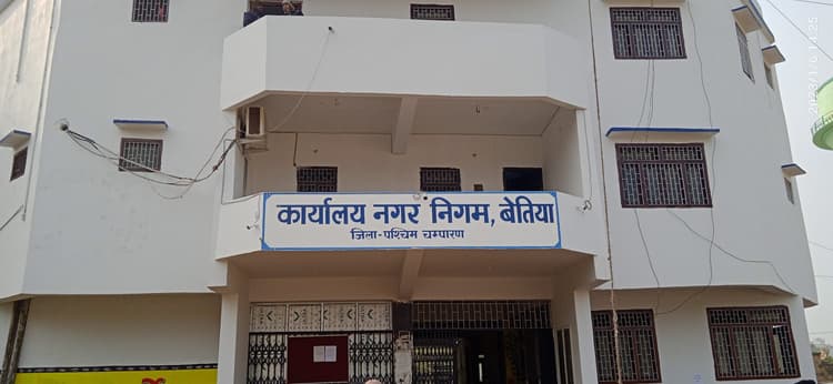 सुधार के बावजूद 51 फीसदी ही पहुंच सका नगर में प्रॉपर्टी टैक्स वसूली का ग्राफ