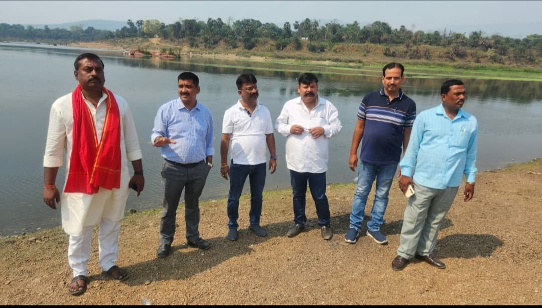 केंद्रीय रामनवमी अखाड़ा समिति के पदाधिकारियों ने छठ घाटों का निरीक्षण किया