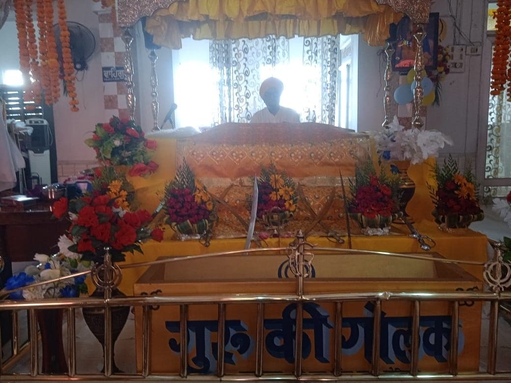 वाहे गुरुजी का खालसा, वाहे गुरु जी के पतेह जो बोले सो निहाल...