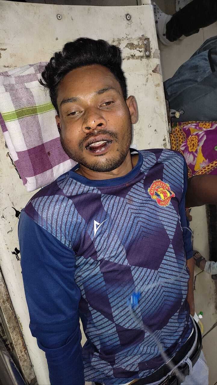 दो बाइक में टक्कर, एक की मौत, तीन घायल