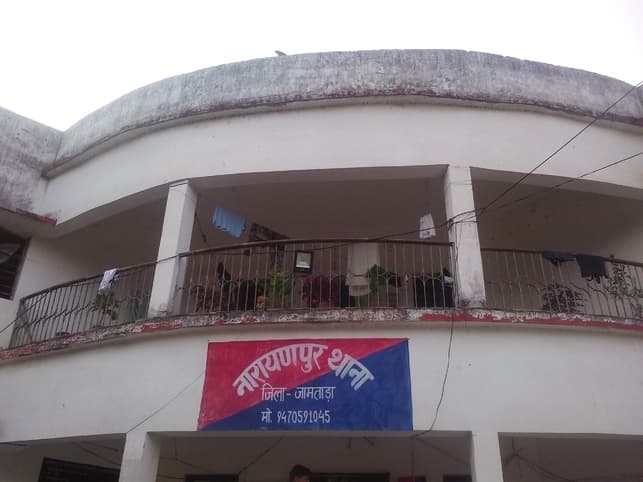 पुलिस ने फंदे से लटका हुआ युवक का शव किया बरामद