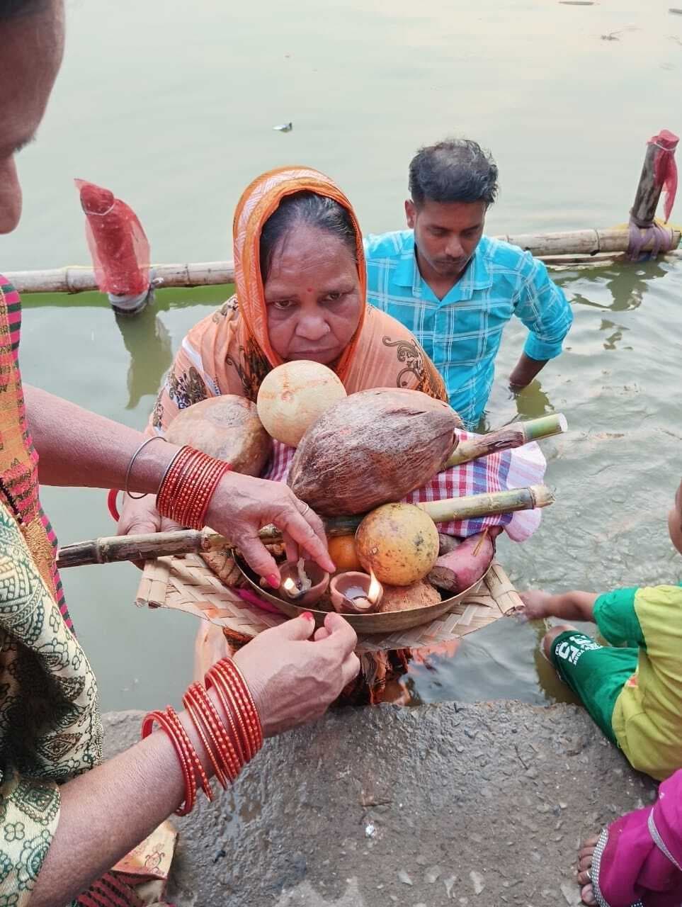 अर्घ देकर लौट रही स्कूटी सवार छठव्रती महिला को ट्रक ने कुचला, मौत