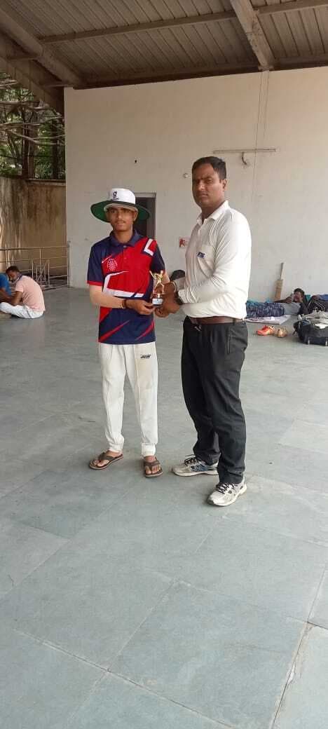 टाटा सेरसा के खिलाफ फ्रेंड्स की टीम महज 25 रन पर सिमटी