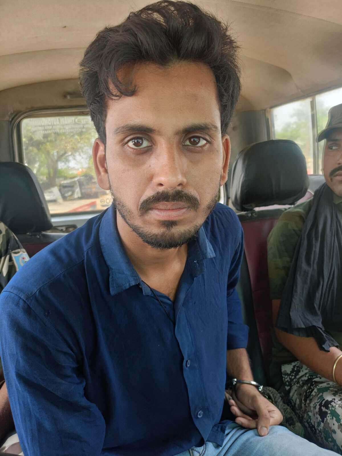 ट्रेन में अपने सहपाठी छात्रा के साथ डेयरी इंजीनियरिंग के छात्र ने की छेड़खानी, हुआ गिरफ्तार