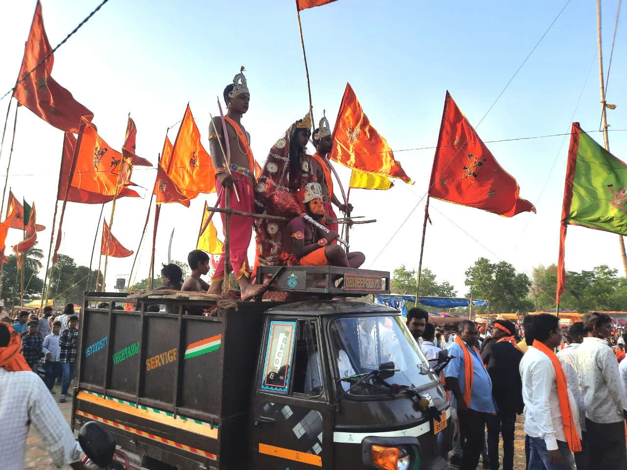 मांडर व चान्हो में निकली शोभायात्रा, उमड़ी भीड़