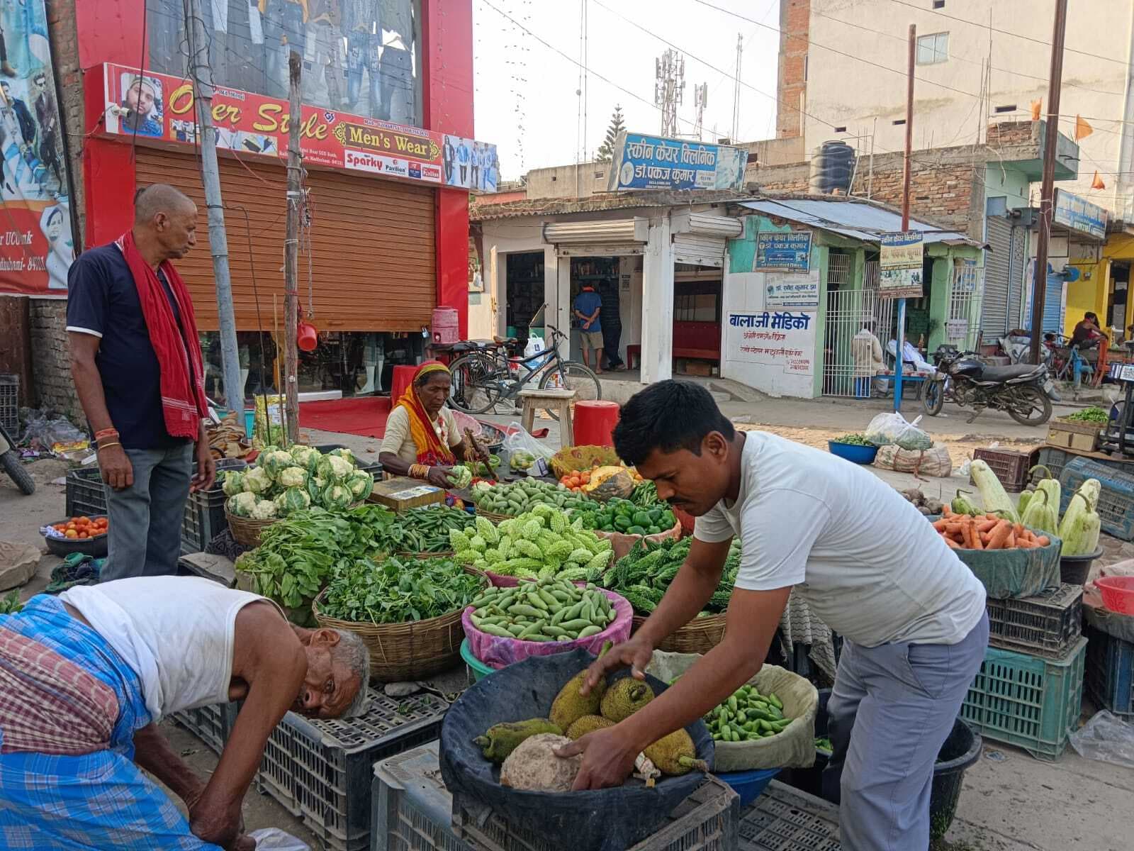 लगन के आते ही हरी सब्जी के कीमत में हुआ उछाल