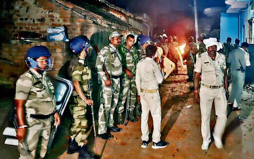 पिंड्राजोरा में रामनवमी के जुलूस पर पथराव, कई घायल