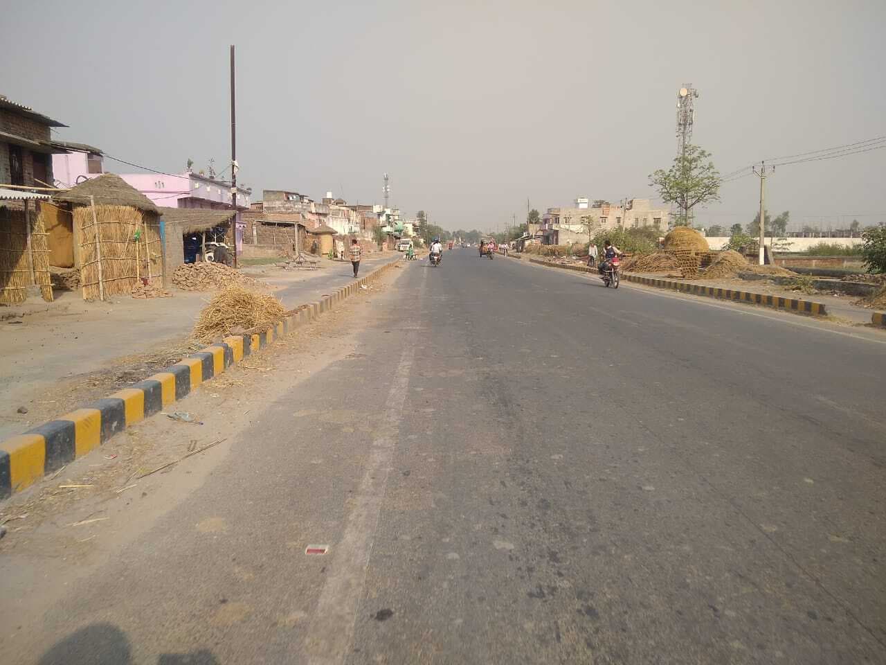 जिले में आसमान से बरस रहे आग के गोले, राहत के आसार नहीं