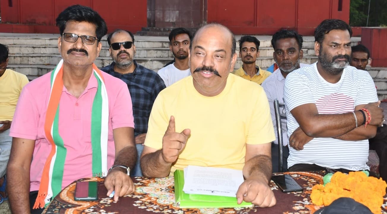 कांग्रेस के जिला उपाध्यक्ष व पूर्व जिला महासचिव ने दिया इस्तीफा
