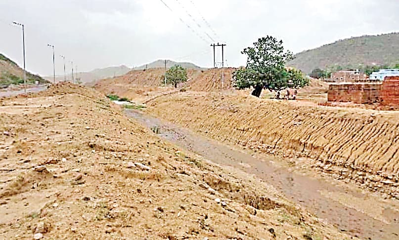 पकरी बरवाडीह कोयला परियोजना में हुआ अवैध खनन और अतिक्रमण