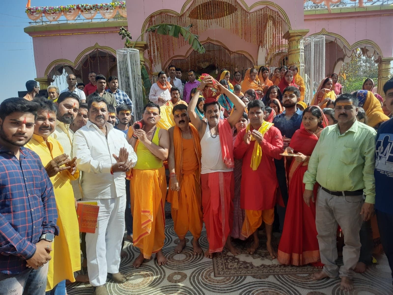 नव पत्रिका व कलश का किया गया विसर्जन