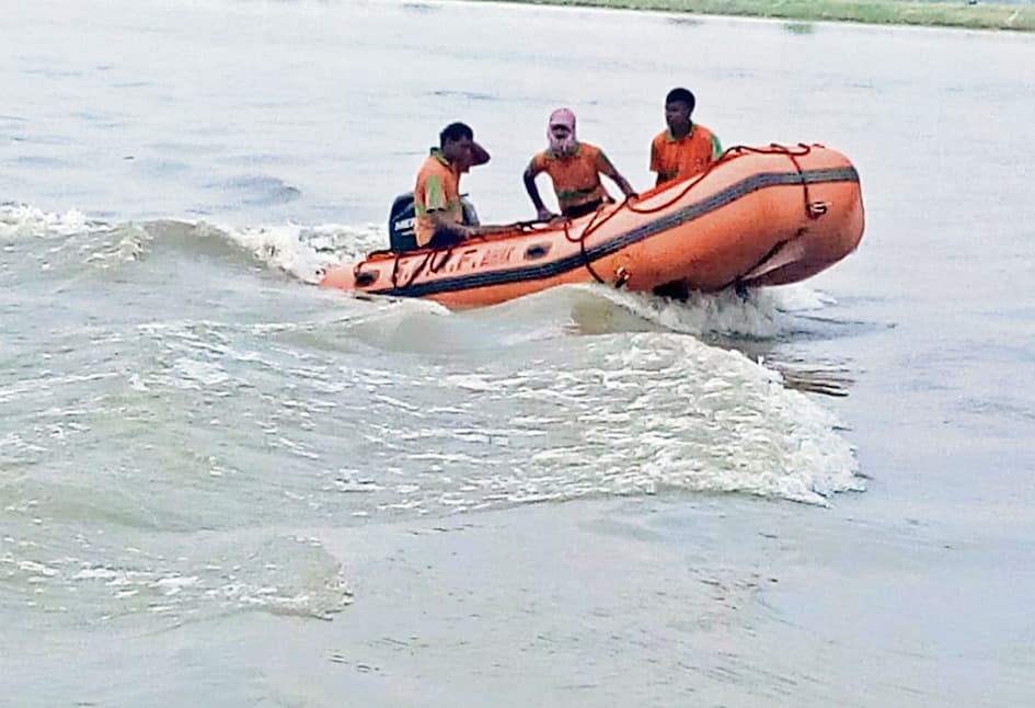 चाचा के दाह संस्कार में गया 12 वर्षीय बच्चा गंडक नदी में डूबा