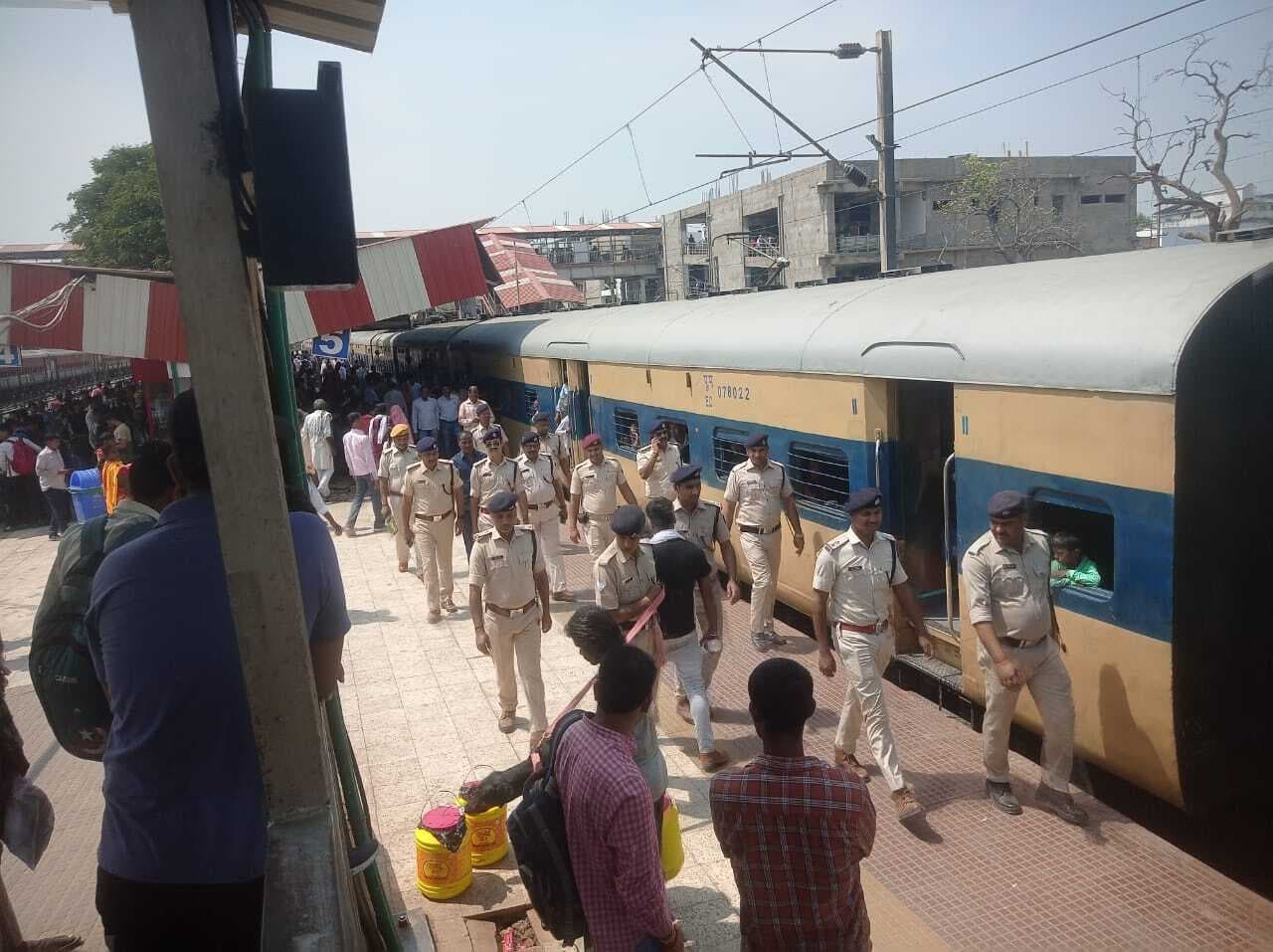 48 घंटे के लिए आरपीएफ व रेल पुलिस संवेदनशील जगहों पर करेगी कैंप