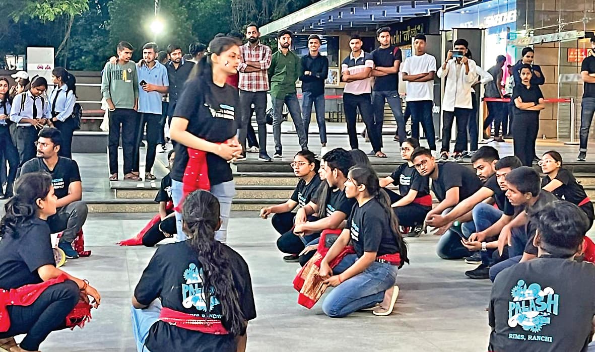 ओरल कैंसर को लेकर जागरूकता कार्यक्रम