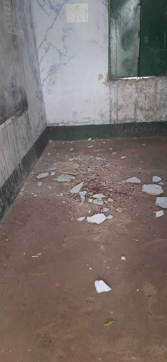 उत्क्रमित उवि नगरीकला में छत की प्लास्टर गिरा, बच्चे बचे