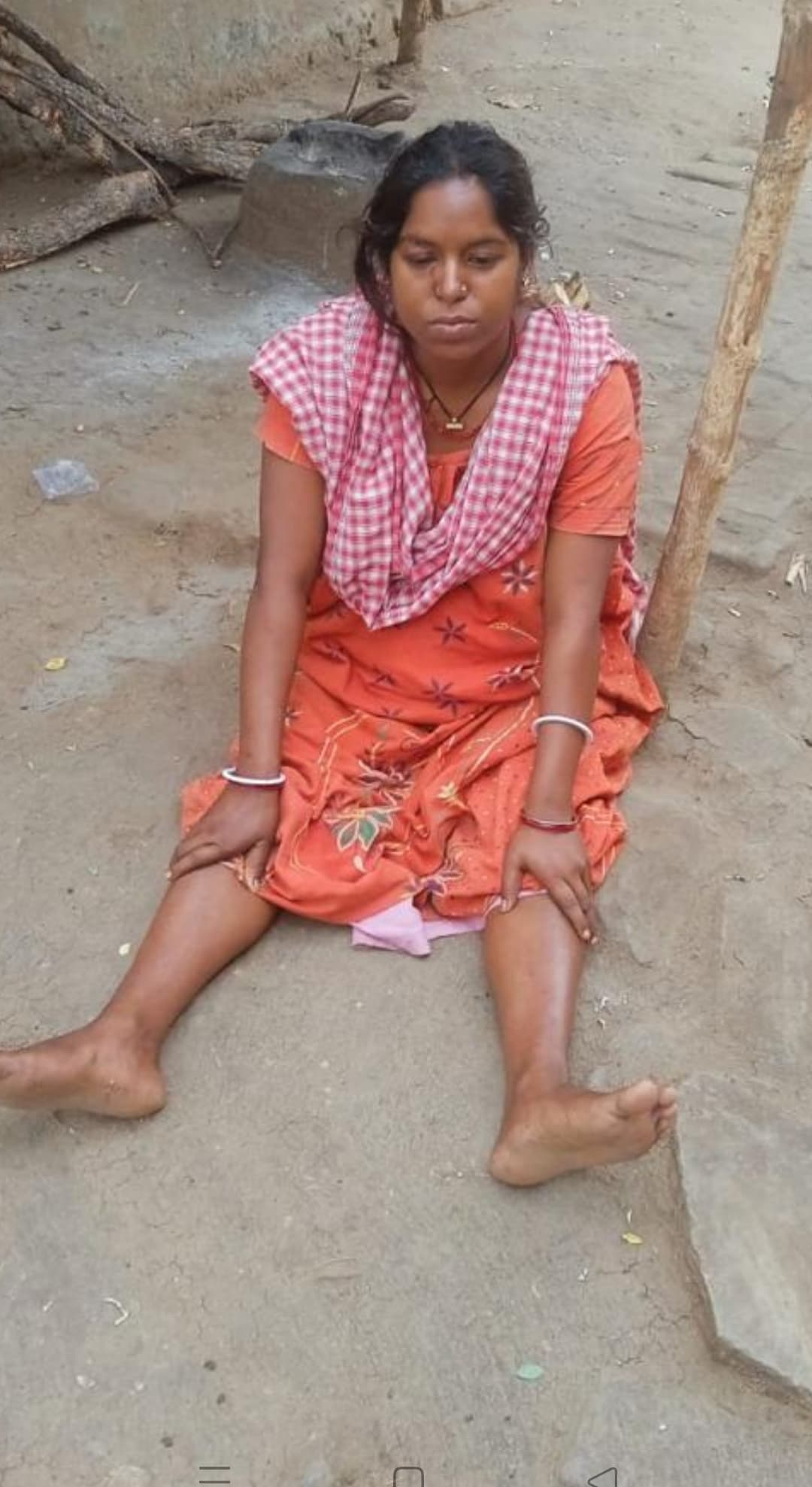 हाथी ने महिला को चपेट में लिया, घायल