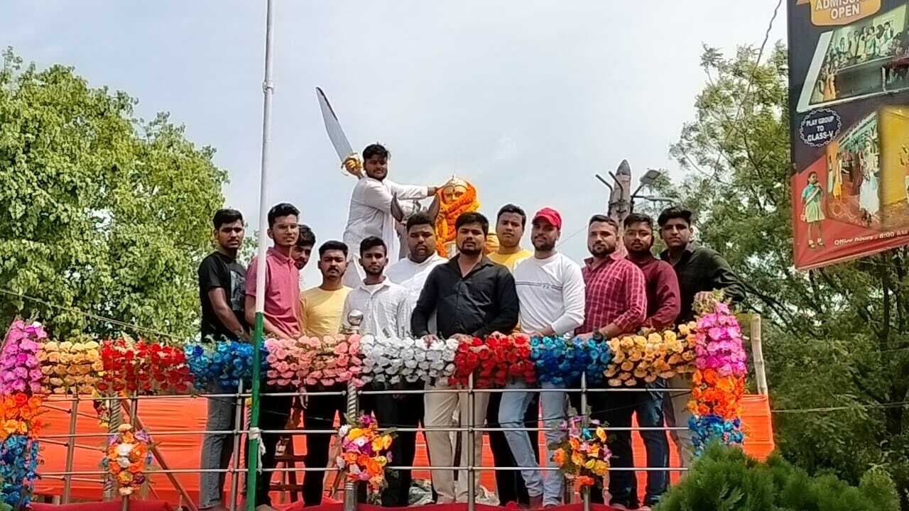 राष्ट्रीय एकता, अखंडता व स्वाभिमान की प्रतिमूर्ति थे वीर कुंवर सिंह