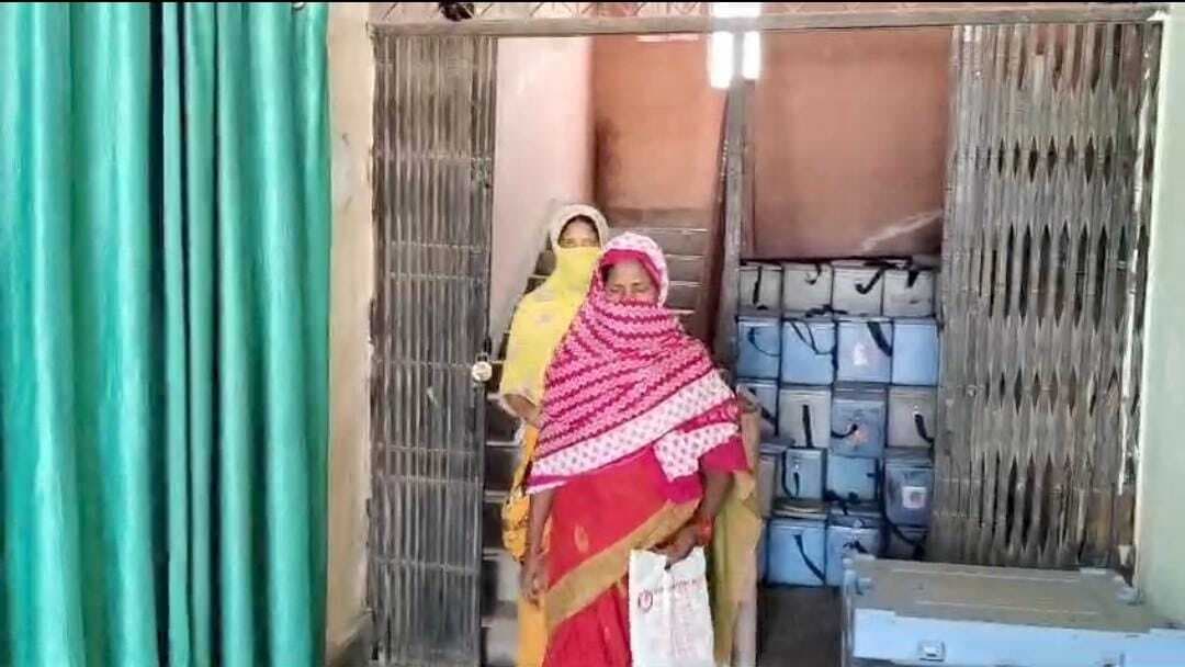 डेढ़ माह से मुर्शिदाबाद जिले में कहीं नहीं मिल रही टीबी की दवा, मरीज परेशान