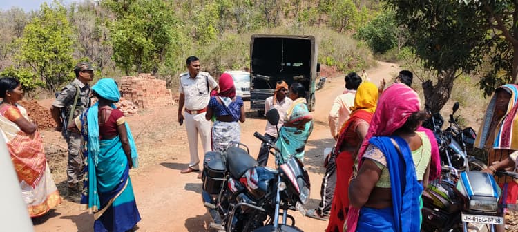 जोराकाठ जंगल से क्षत-विक्षत शव बरामद