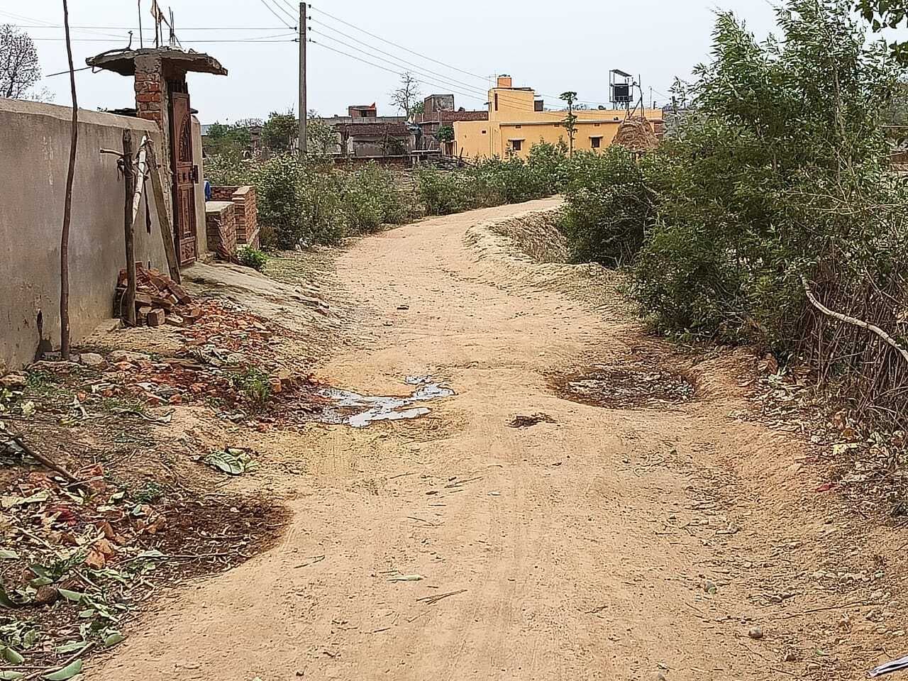 किरिगड़ा में नहीं है पक्की सड़क, परेशानी