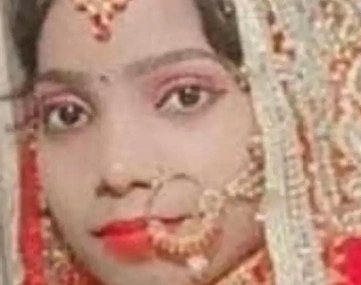 फांसी लगा हत्या काे दिया जा रहा आत्महत्या का रूप संदेहास्पद स्थिति में मिला विवाहिता का शव