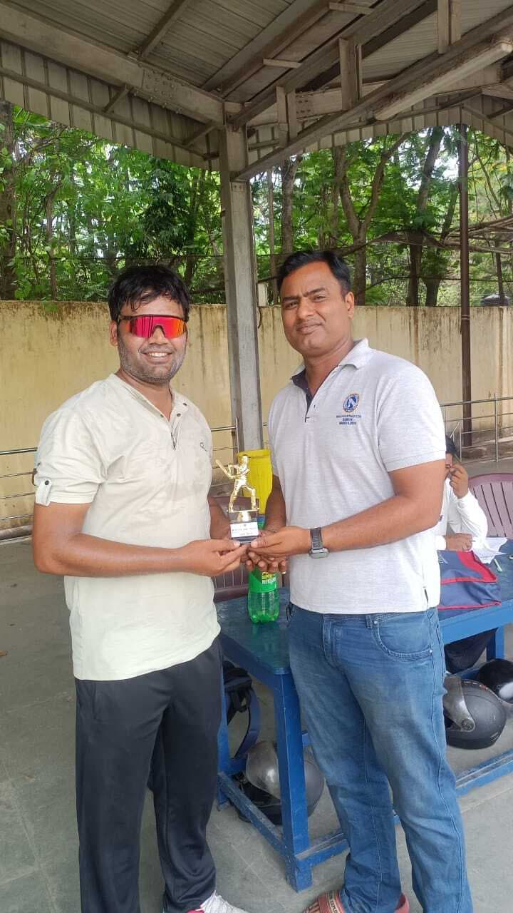 डायमंड क्रिकेट क्लब ने फ्रेंड्स एकादश को 98 रन से हराया