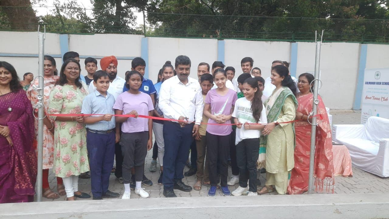 गुलमोहर हाई स्कूल ने लॉन टेनिस क्लब की हुई शुरुआत