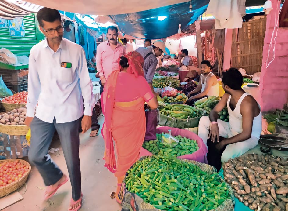 भीषण गर्मी के बीच सब्जियों की कीमत में लगी आग