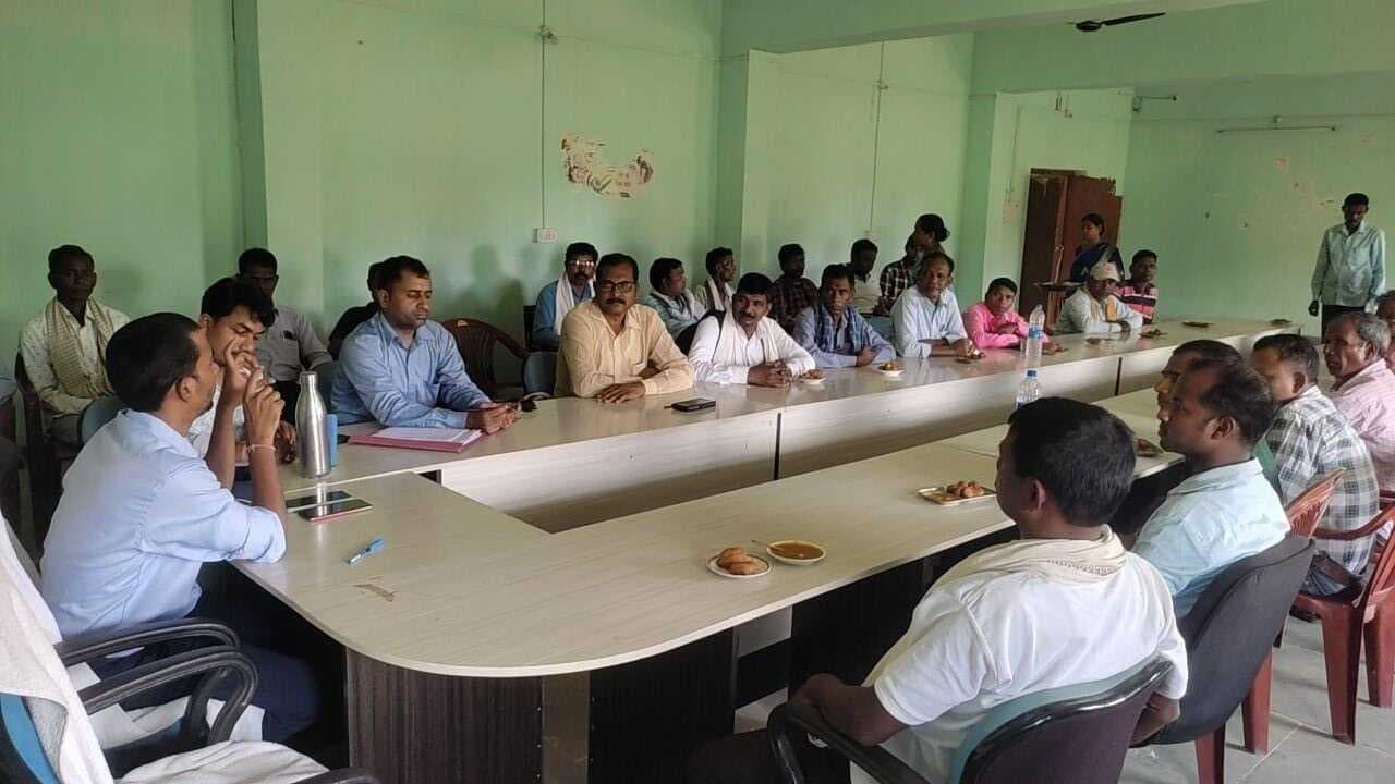 13 मई को मतदान, मुंडा, डाकुवा वोटिंग में करें सहयोग : बीडीओ