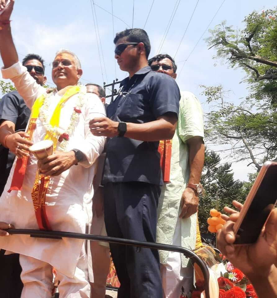 बर्दवान-दुर्गापुर सीट से भाजपा के दिलीप घोष ने किया नामांकन