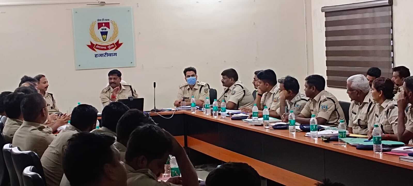 नक्सल प्रभावित क्षेत्र में सूचना तंत्र मजबूत करें थानेदार : एसपी